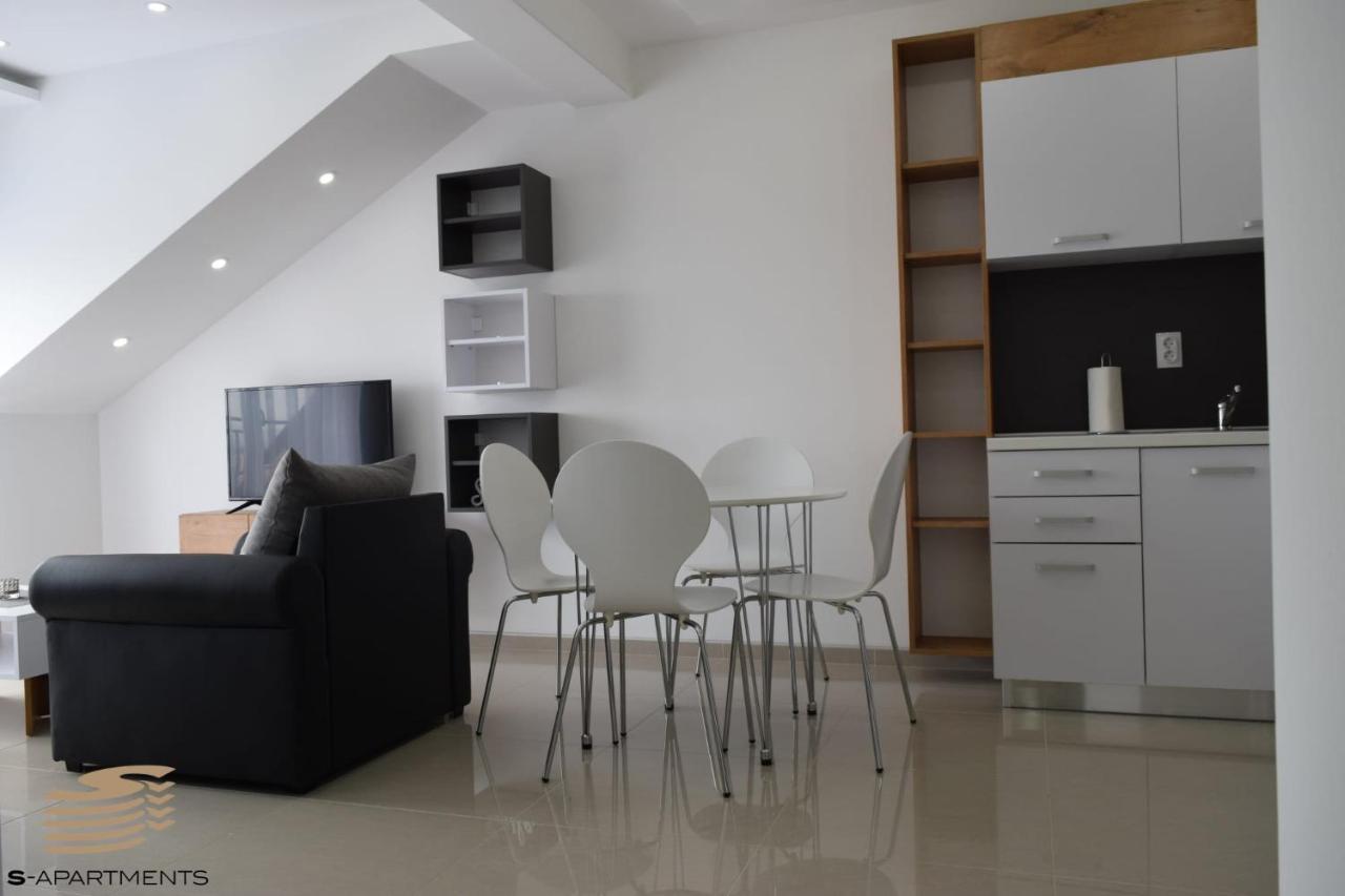 S-Apartmani Cocetova Ягодина Екстериор снимка